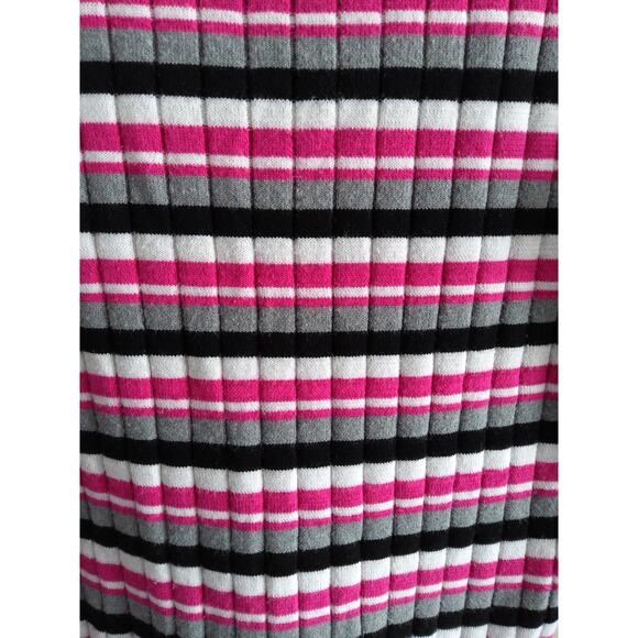 $ASO Sylvies Chicago Fire. Y2K.  Ribbed striped over. Barbie pink,white black - Picture 4 of 6